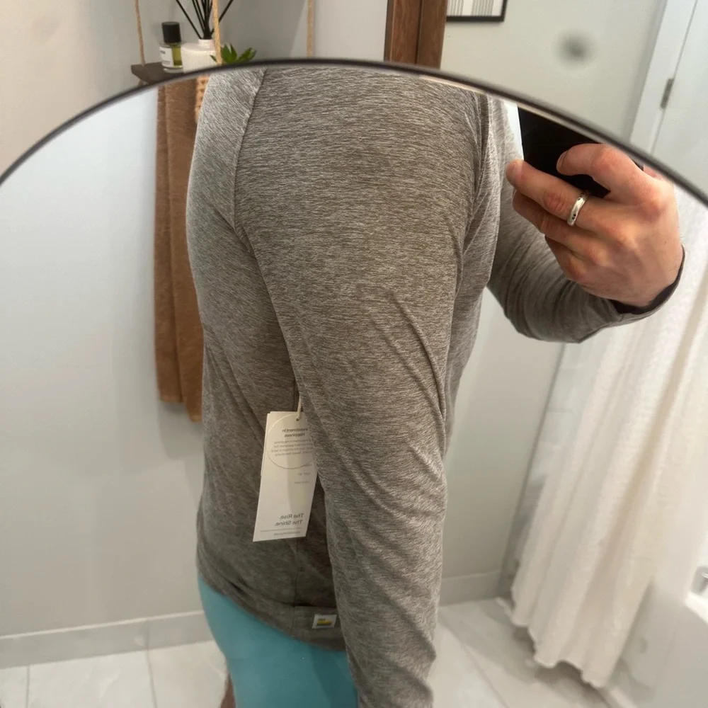 🆕 Vuori x Barrys Rare Release Mens Tradewind Tech Long Sleeve Tech Tee Shirt - Picture 11 of 12